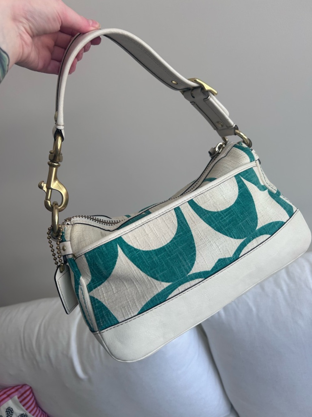 Coach 65th Legacy Double Buckle Green & Cream Shoulder Bag - Picture 3 of 8